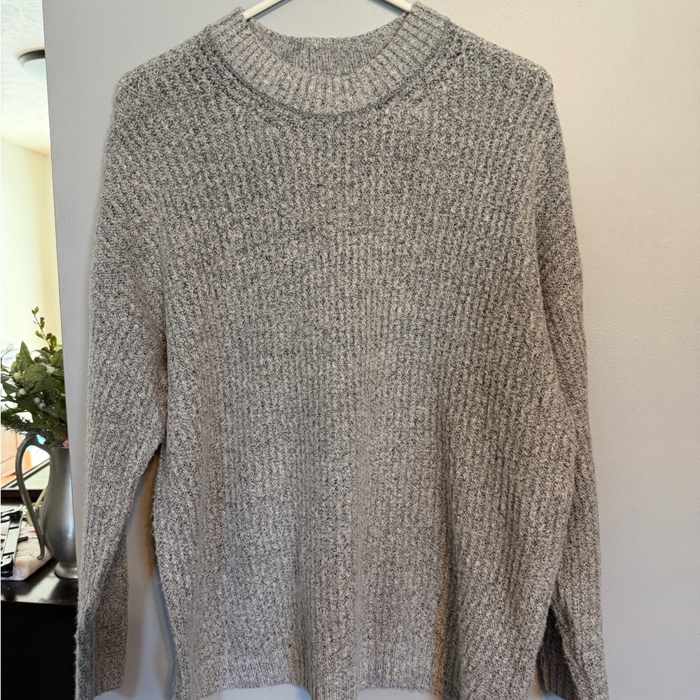 American Eagle Outfitters Gray Crewneck Sweater